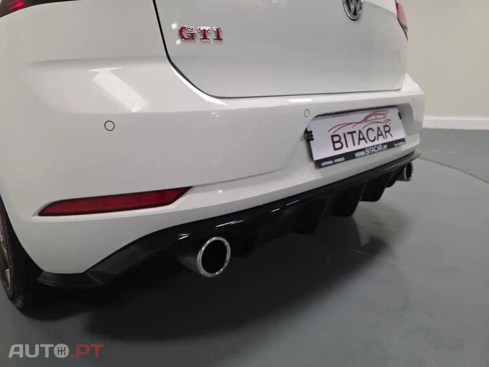 Volkswagen Golf 2.0 TSI GTI DSG Performance