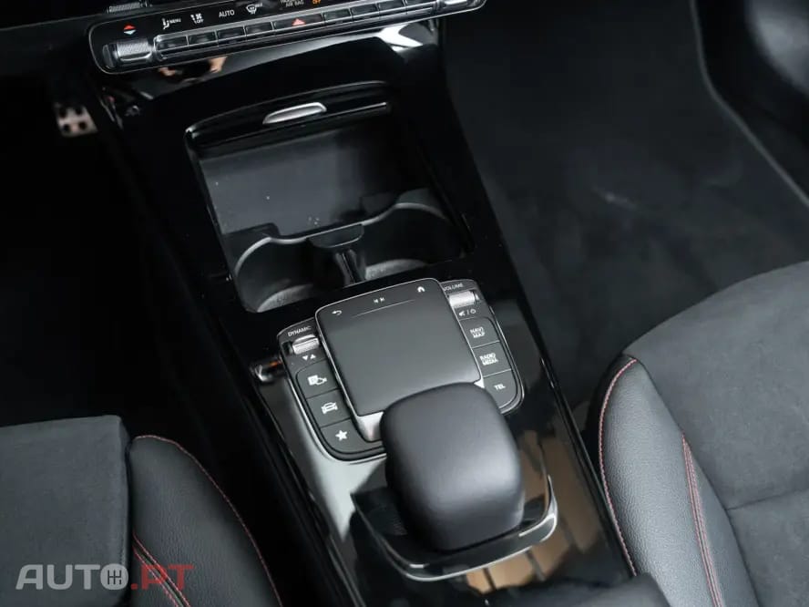 Mercedes-Benz CLA 200 d Shooting Brake AMG Line Aut.
