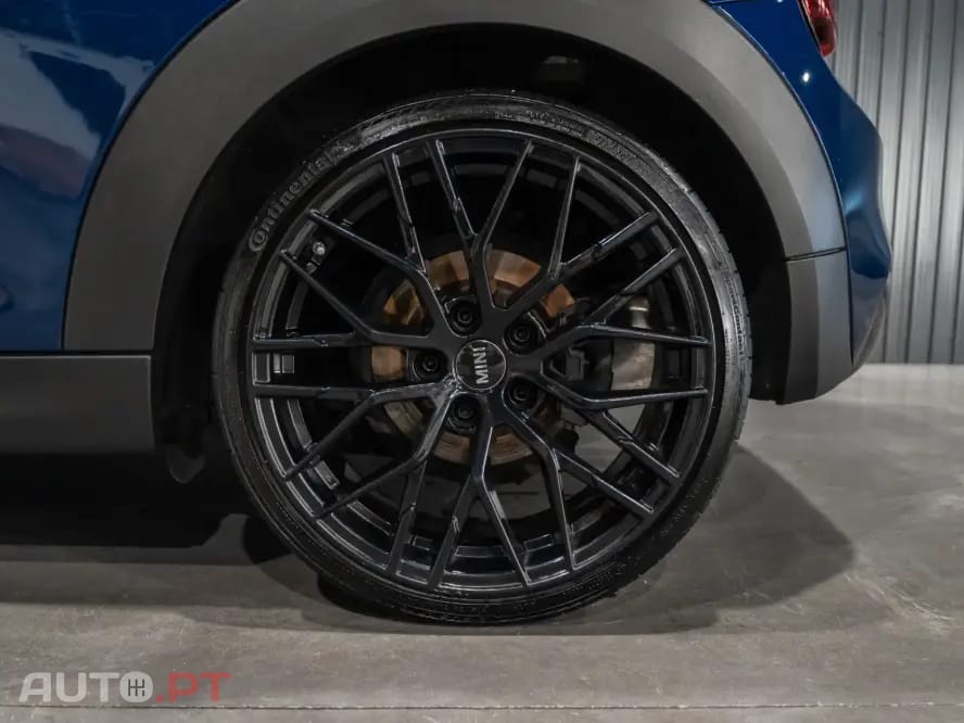 MINI Cooper Cooper S