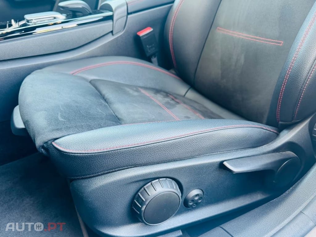 Mercedes-Benz A 250 I.V.A DEDUTIVEL AMG