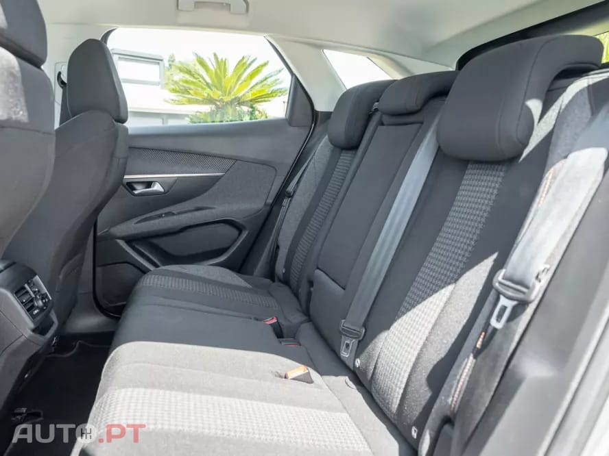 Peugeot 3008 1.5 BlueHDi Allure