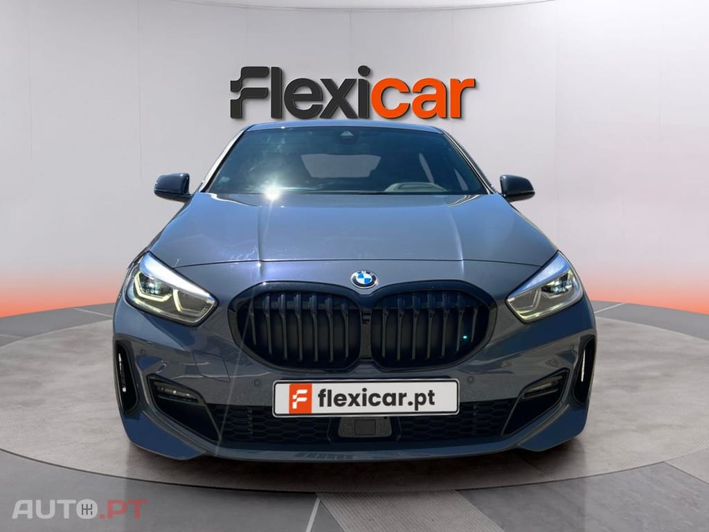 BMW 118 i Pack Desportivo M Auto