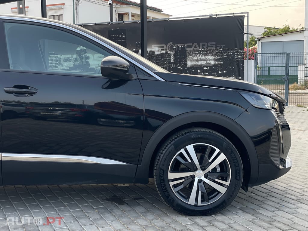 Peugeot 3008 1.2 Hybrid Allure e-DCS6