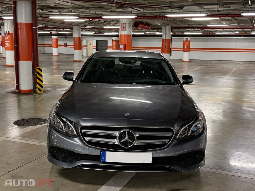 Mercedes-Benz 220 E220 Avantgard