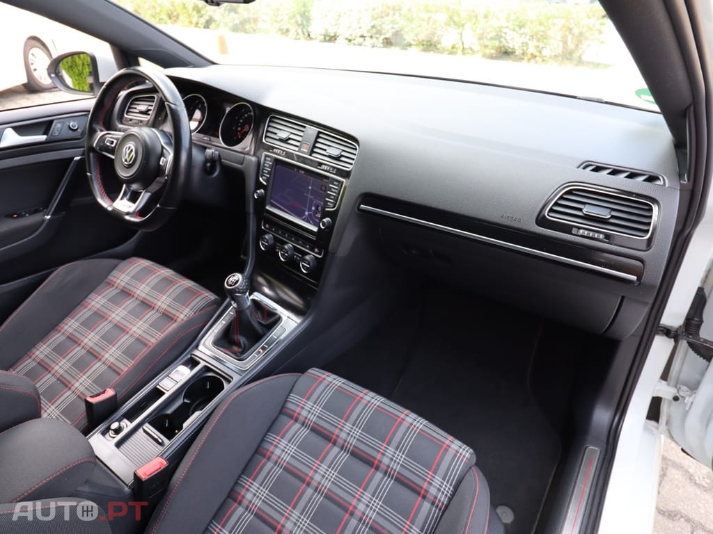 Volkswagen Golf 2.0 TSi GTi Performance