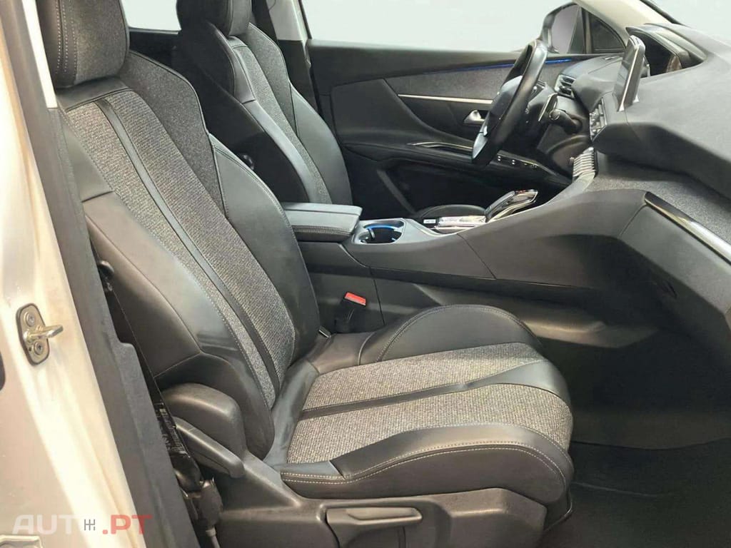 Peugeot 5008 1.5 BlueHDi Allure EAT8