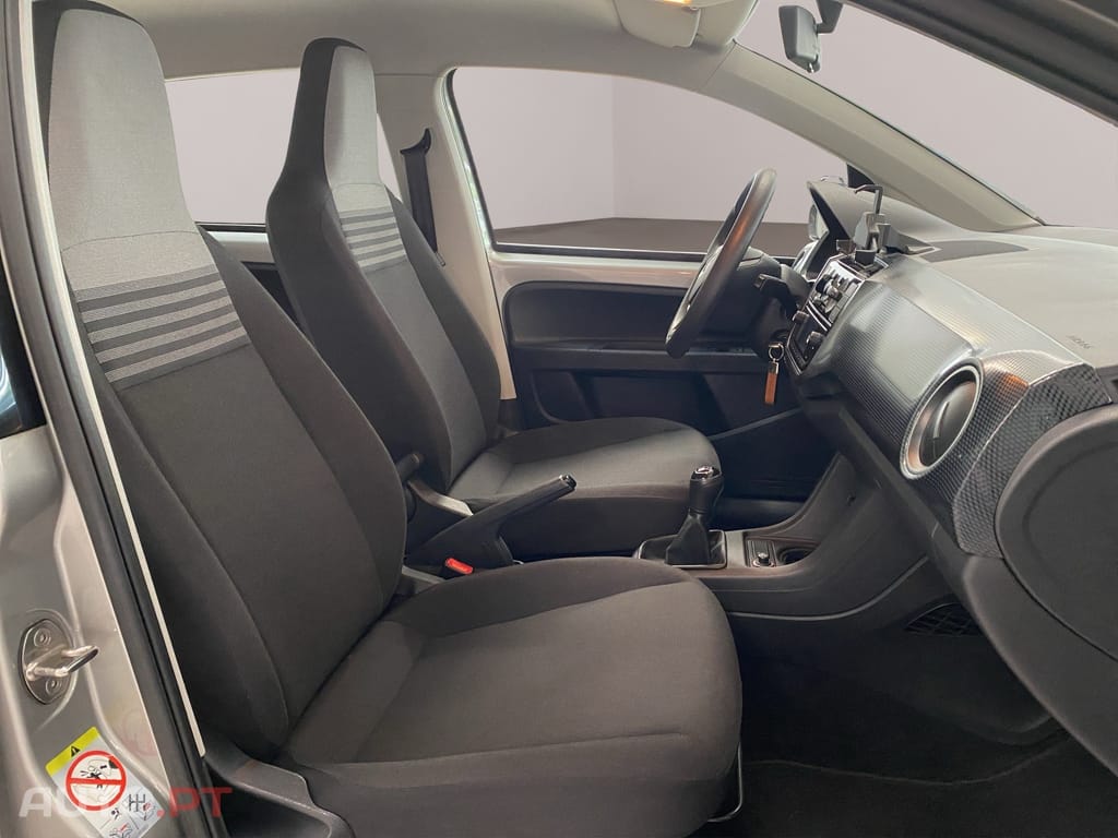 Volkswagen Up! Outro