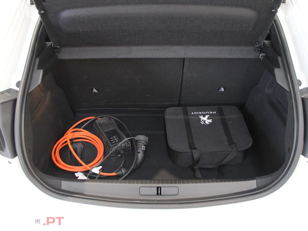 Peugeot E-208 50KWh Allure