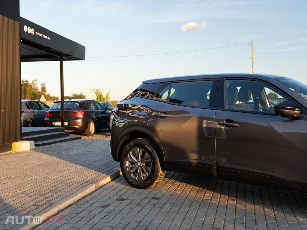 Peugeot 2008 1.2 PureTech Active Pack