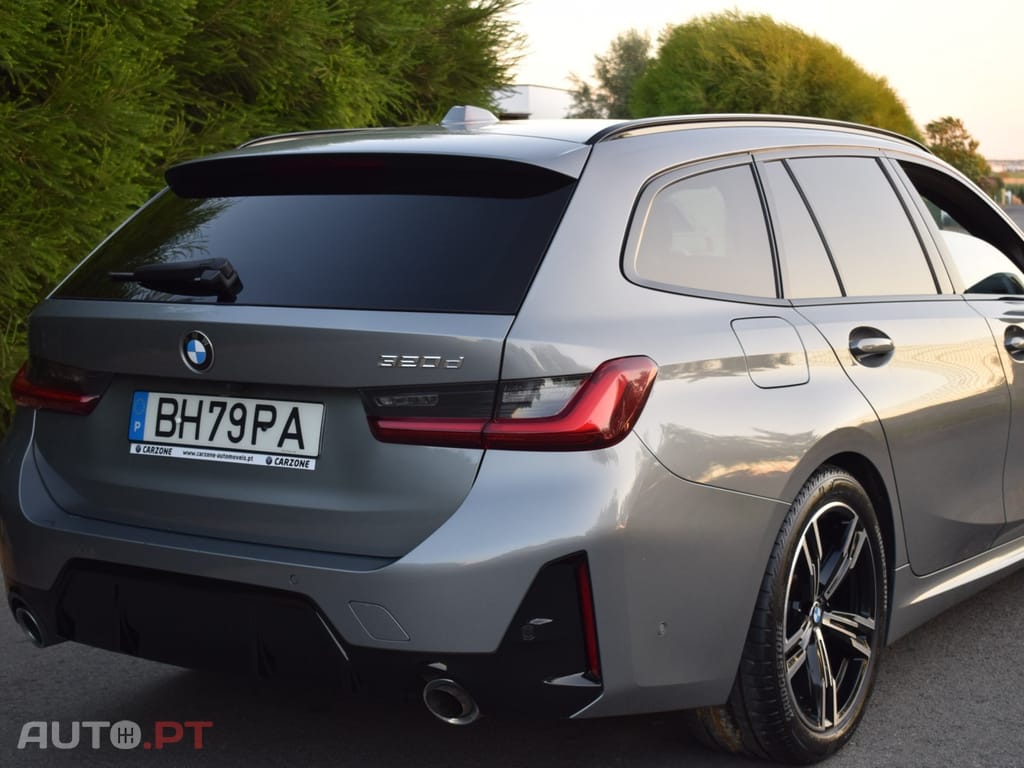 BMW 320 d Touring Pack Desportivo M Auto