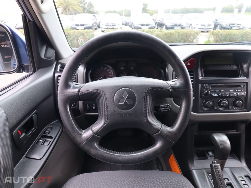 Mitsubishi Pajero 3.2 DI-D GLS ABS+CA