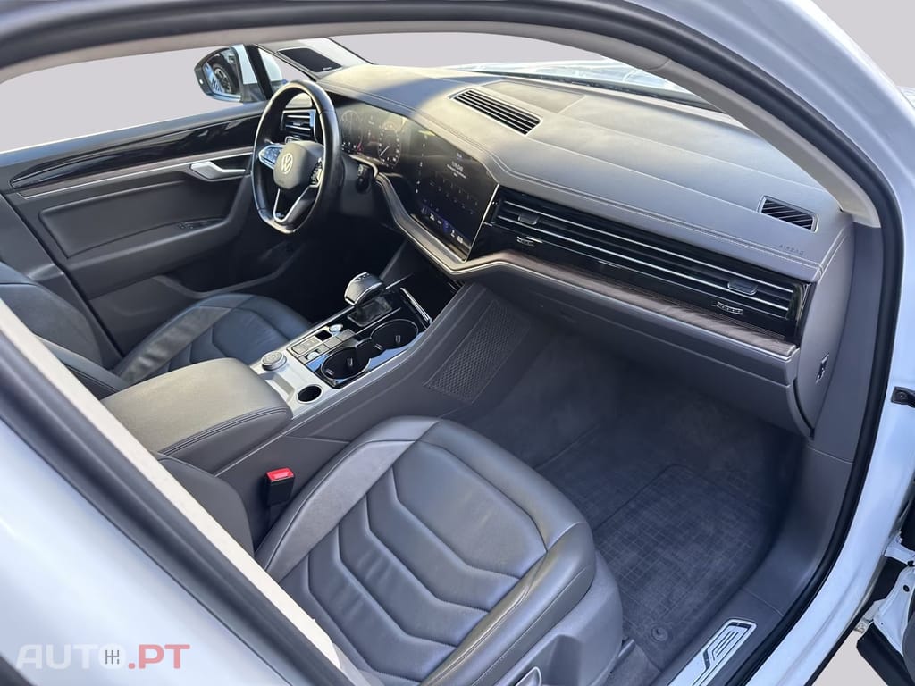 Volkswagen Touareg eHybrid I.V.A DEDUTIVEL 