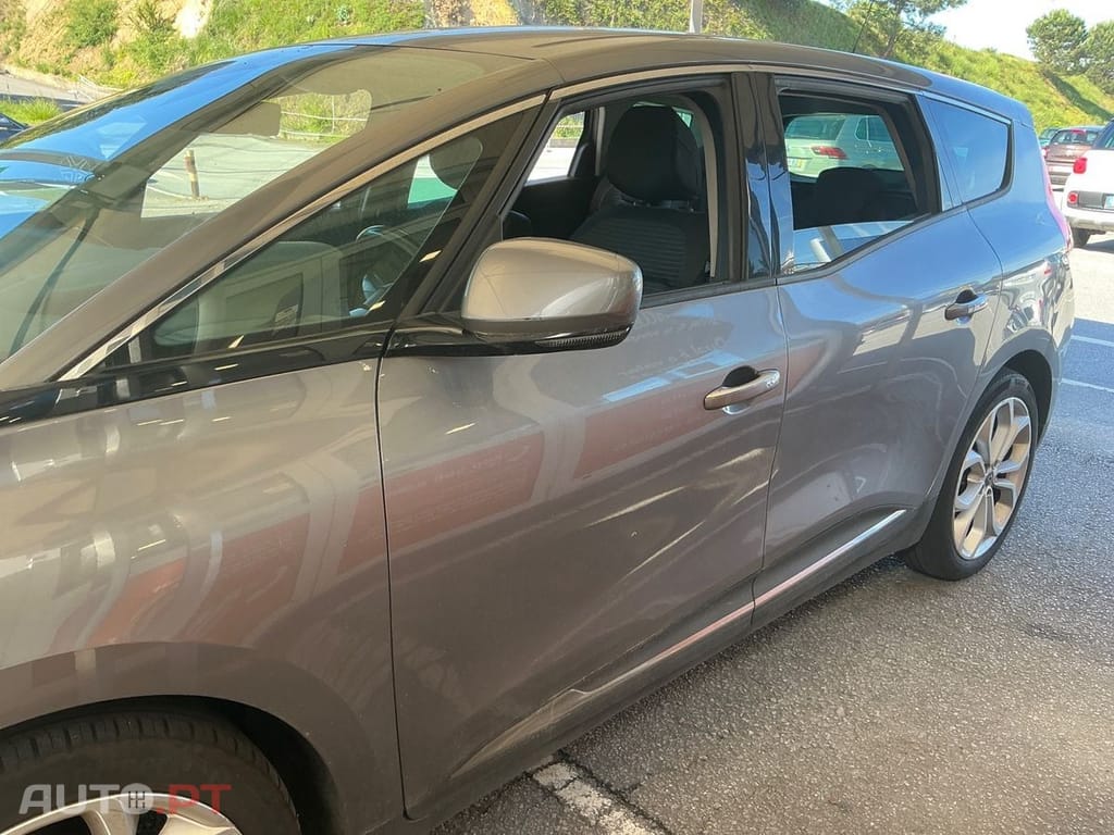 Renault Grand Scénic 1.7 Blue dCi Limited