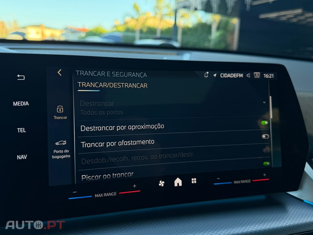 BMW iX2 eDrive20 Pack Desportivo M Pro