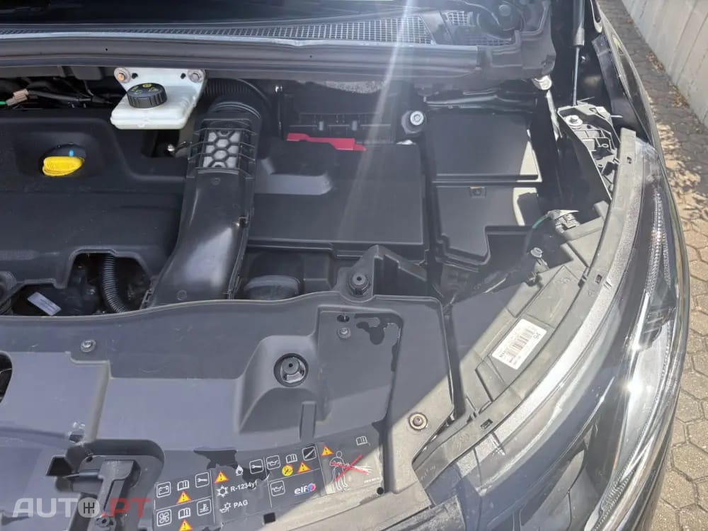 Renault Espace 1.6 dCi Initiale Paris EDC