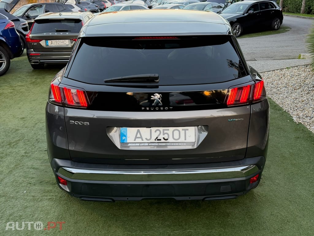 Peugeot 3008 1.6 Hybrid Allure e-EAT8