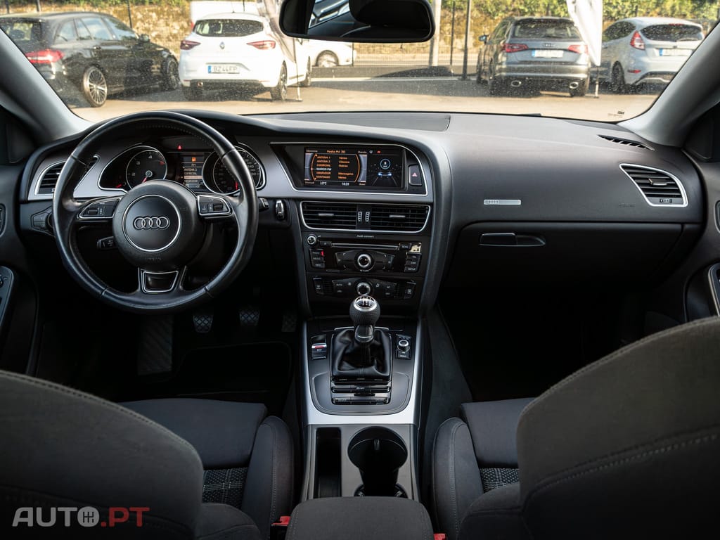 Audi A5 2.0 TDi S-line