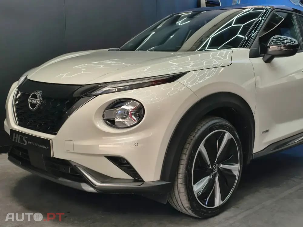 Nissan Juke 1.6 Hybrid N-Design Black