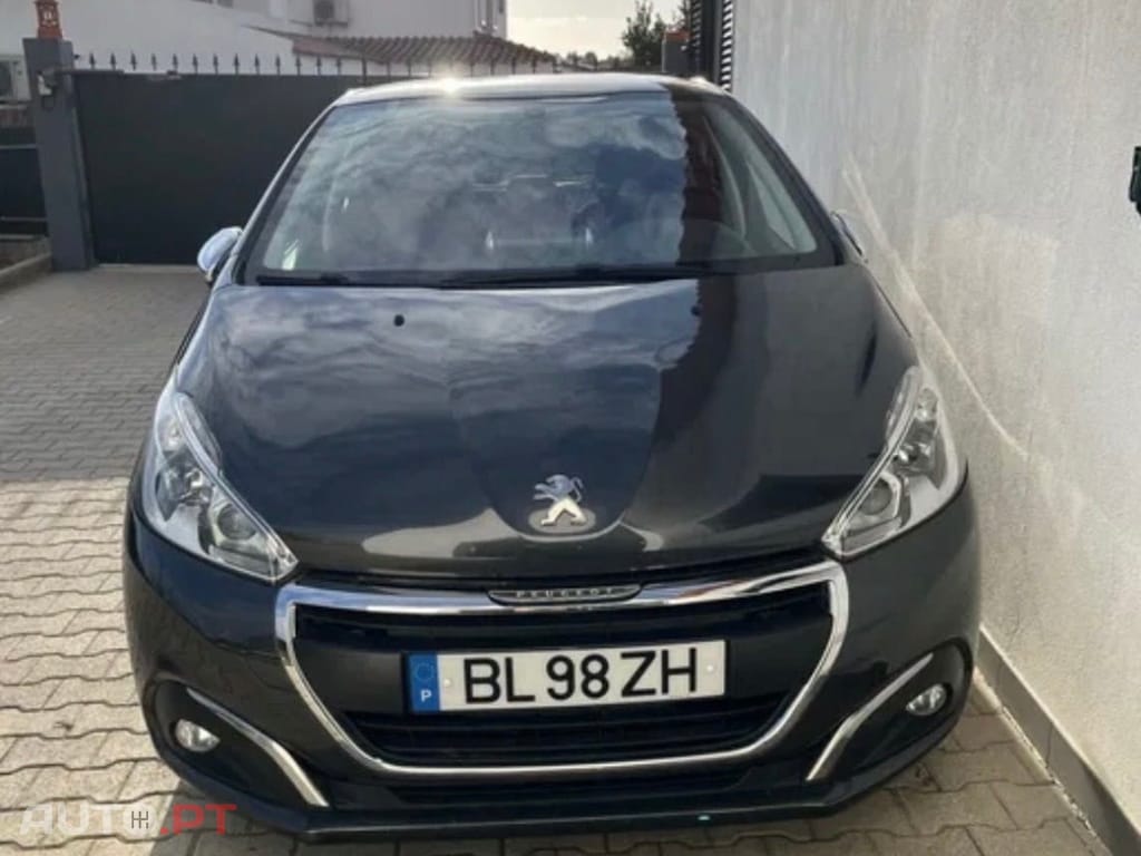 Peugeot 208 Peugeot 208 Allure 1.2 PureTech 2018
