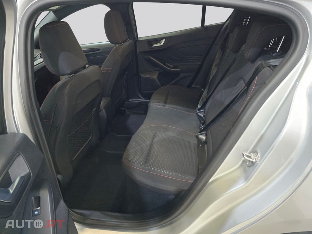 Ford Focus 1.0 EcoBoost Mild-Hybrid ST-Line