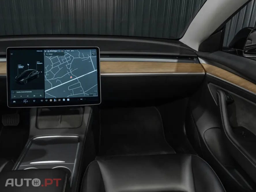 Tesla Model 3 Standard Range Plus RWD
