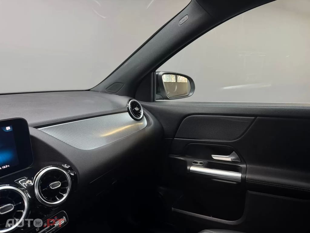 Mercedes-Benz GLA 250 e 8G-DCT