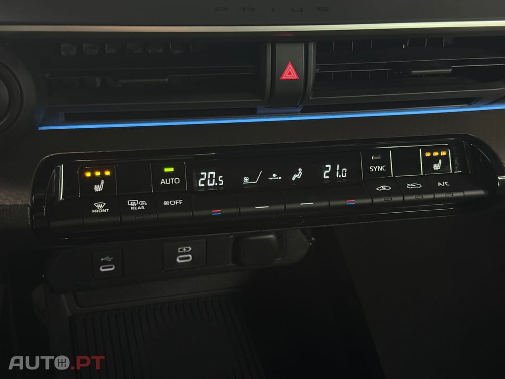 Toyota Prius 2.0 Plug-in Luxury