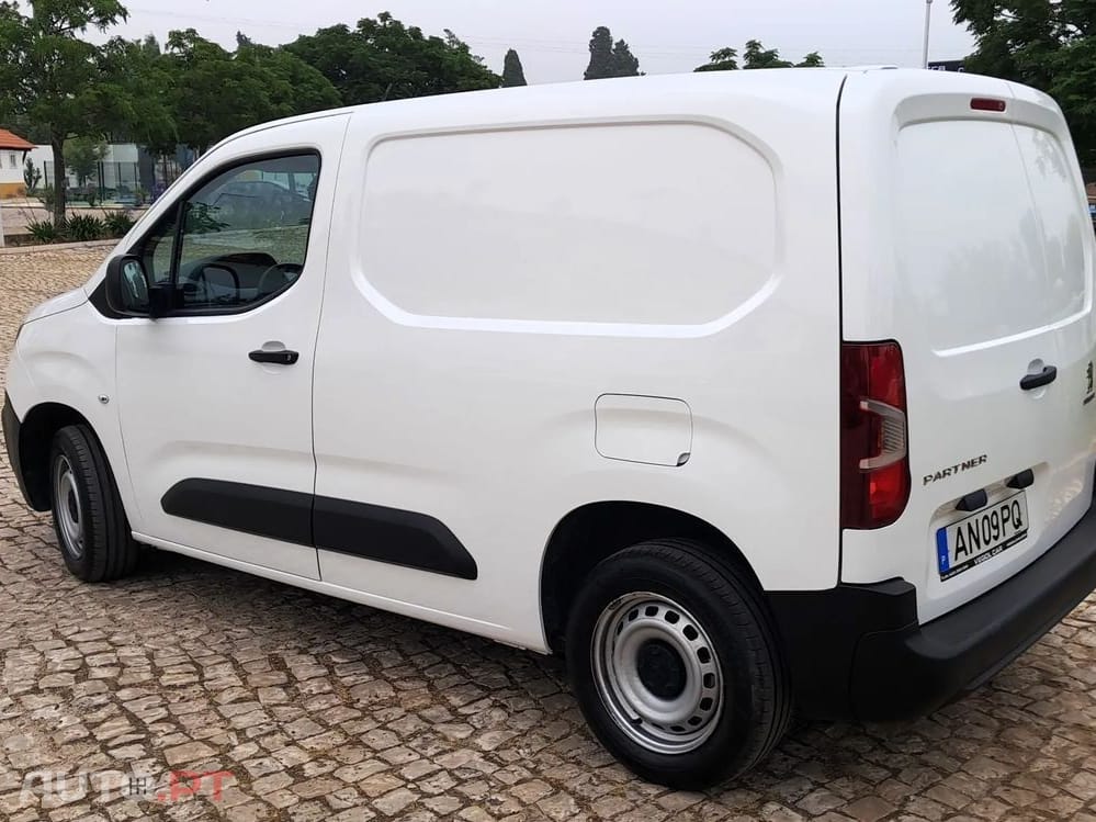 Peugeot Partner 1.5 BlueHDi Premium Standard