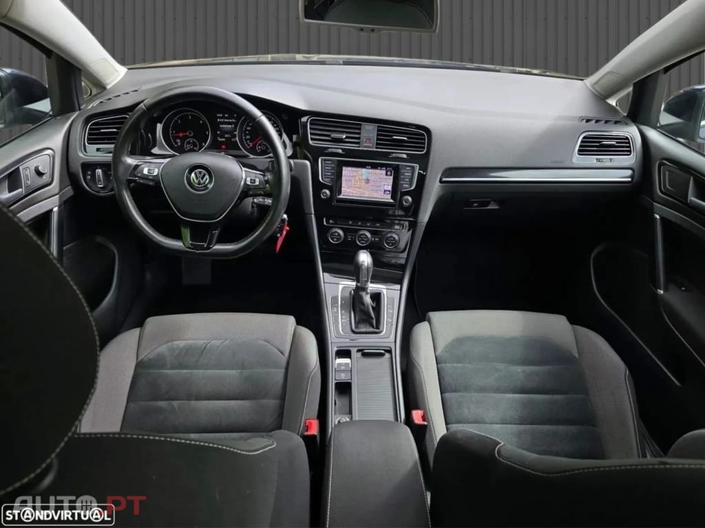 Volkswagen Golf Variant 1.6 TDi Highline DSG
