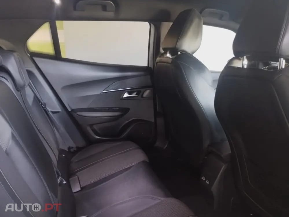 Peugeot E-2008 GT Pack