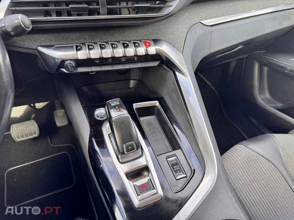 Peugeot 5008 1.5 BlueHDi Allure EAT8