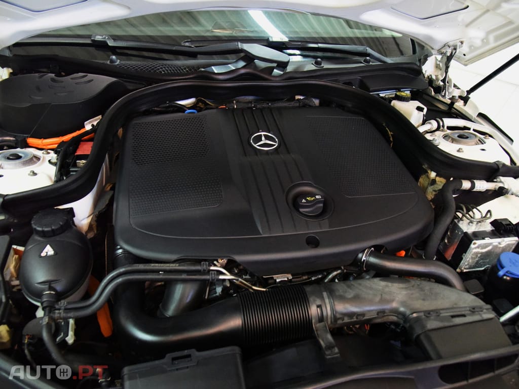 Mercedes-Benz E 300 Bluetec Hybrid Station Sport
