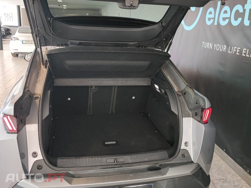 Peugeot E-3008 73 kWh Allure