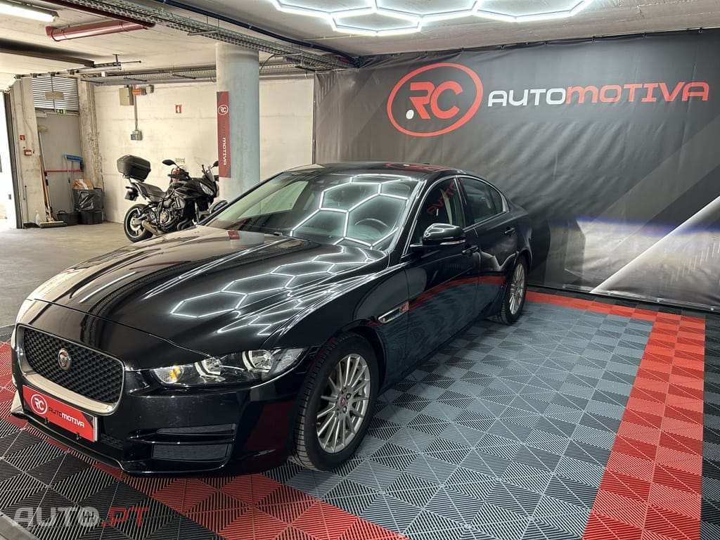 Jaguar XE 2.0 D Prestige