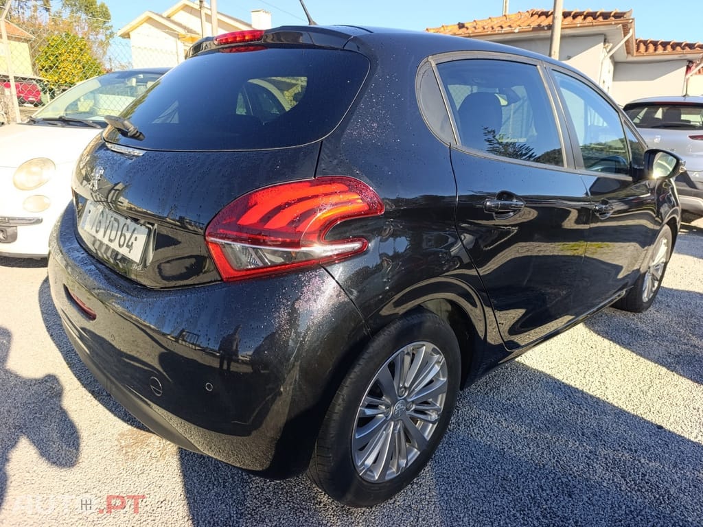 Peugeot 208 1.2 PureTech Allure