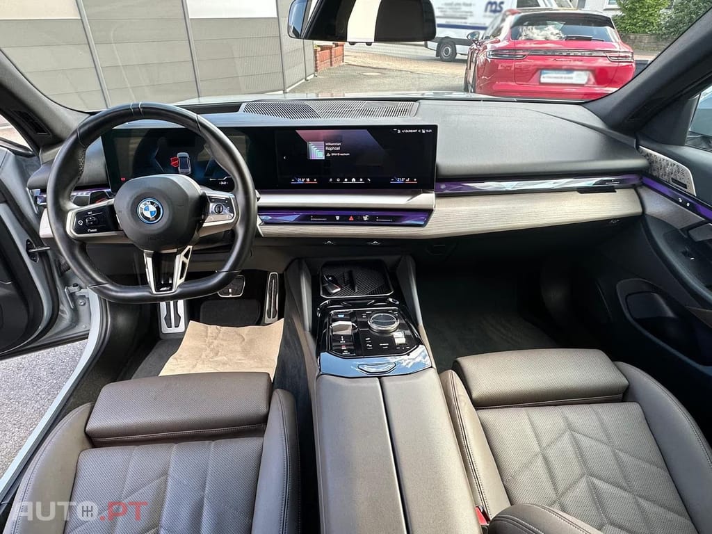 BMW i5 eDrive40