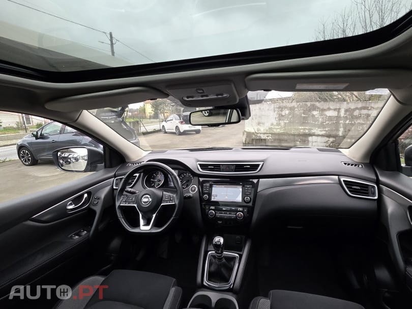 Nissan Qashqai 1.5 dCi N-Connecta