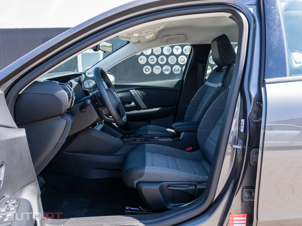 Citroen C4 X 1.2 PureTech Shine EAT8