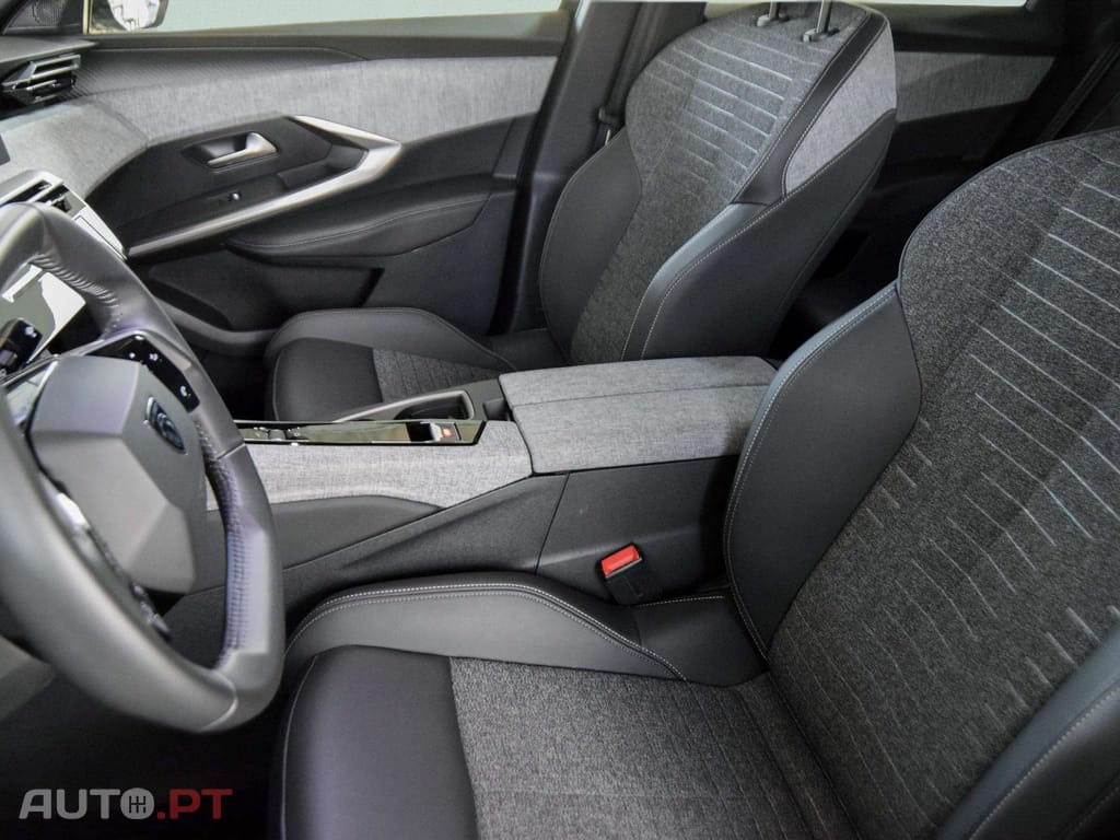 Peugeot 3008 1.2 Hybrid Allure e-DCS6