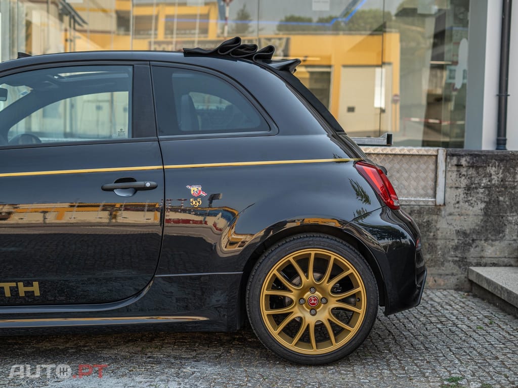 Abarth 595C 1.4 T-Jet Scorpioneoro