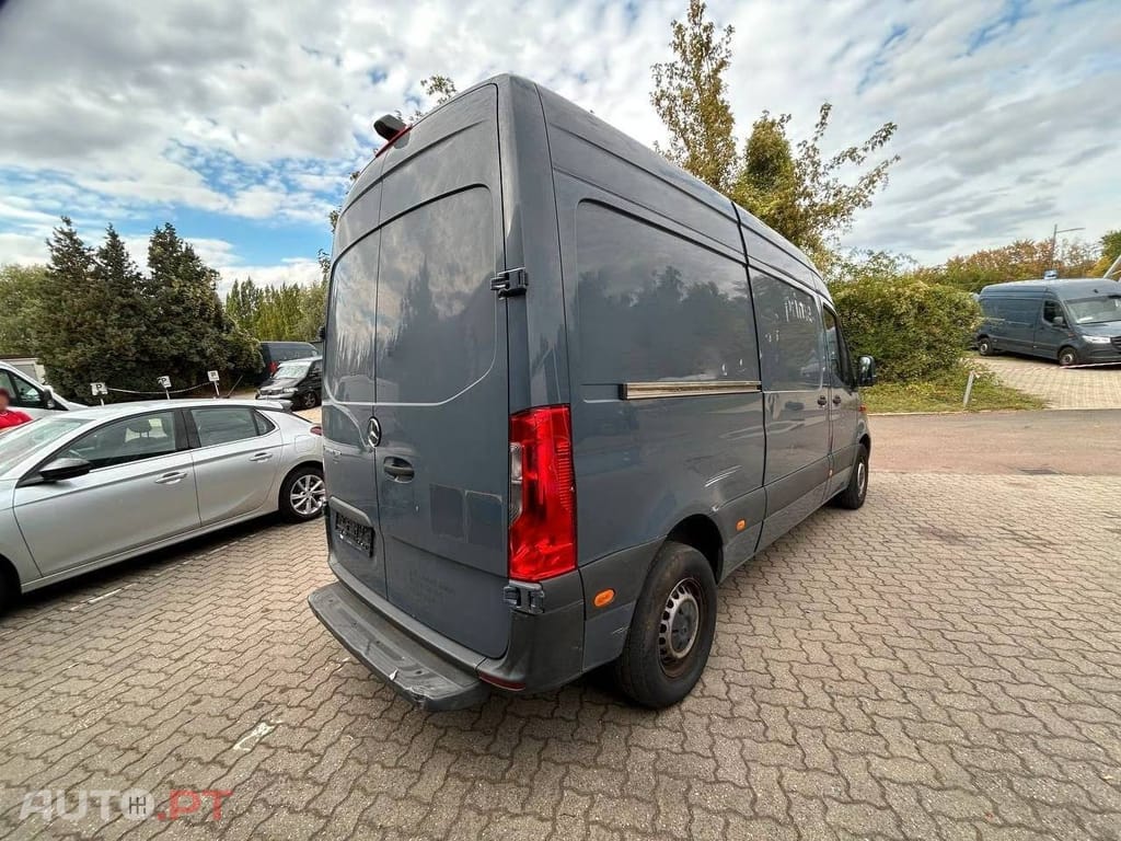 Mercedes-Benz Sprinter L2