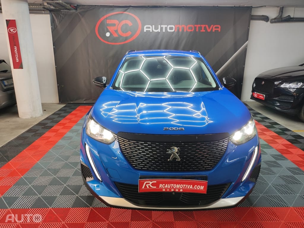 Peugeot 2008 1.2 PureTech Allure Pack