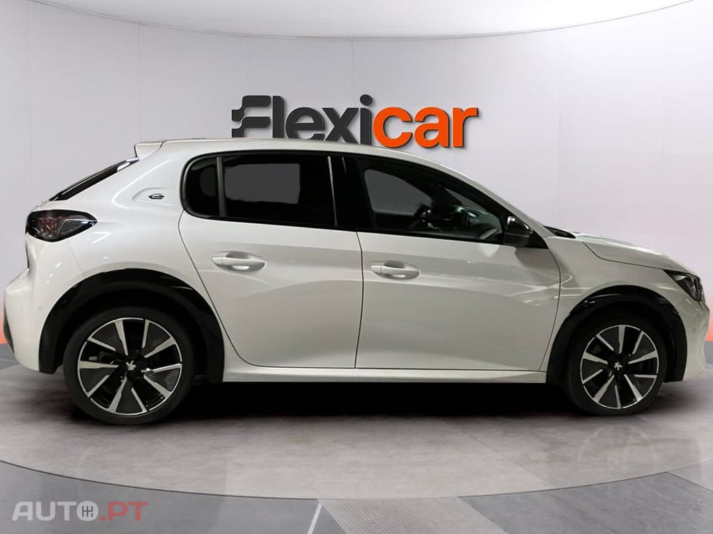 Peugeot E-208 50 KWh GT
