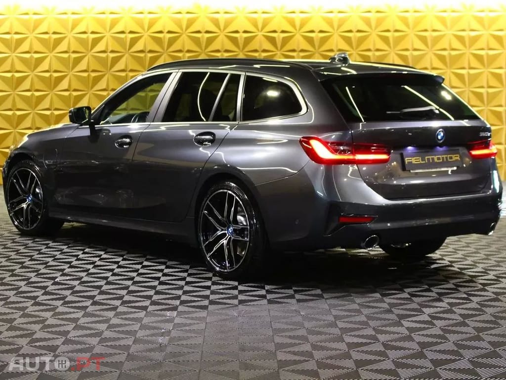 BMW 320 e Line Sport Auto