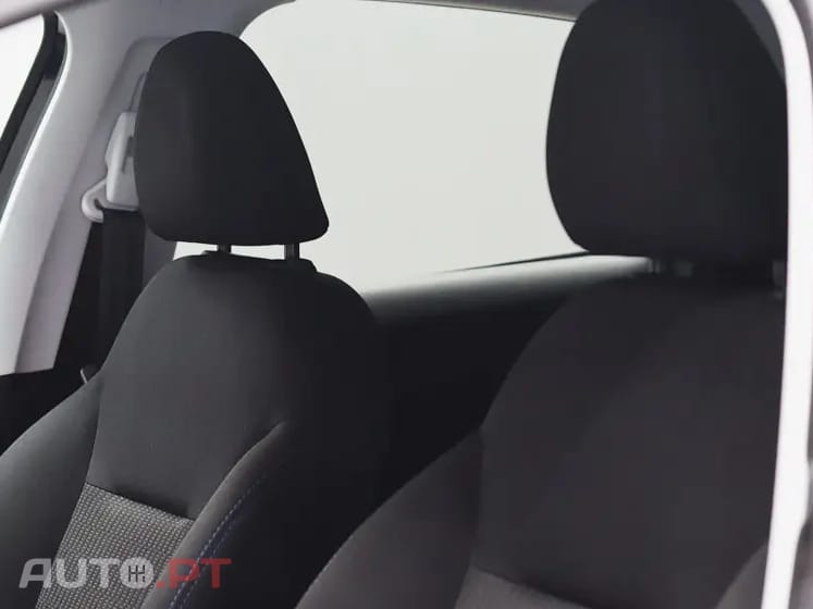 Peugeot 208 1.2 PureTech Style — fotografia 12