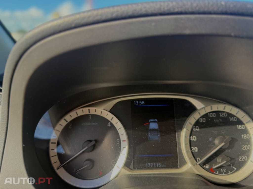 Nissan Navara 2.3 dCi CD 4WD N-Guard Auto