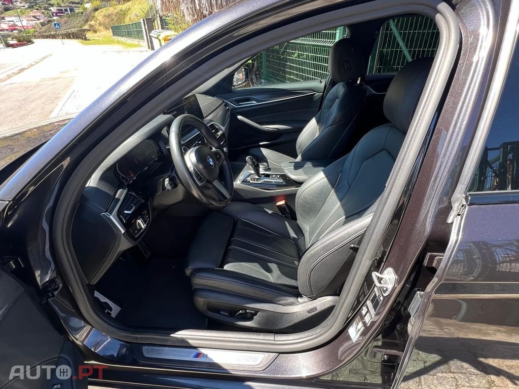 BMW 520 d Pack Desportivo M Auto