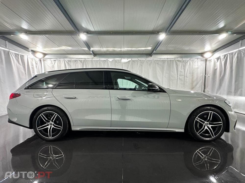 Mercedes-Benz E 300 e 9G-TRONIC AMG Line