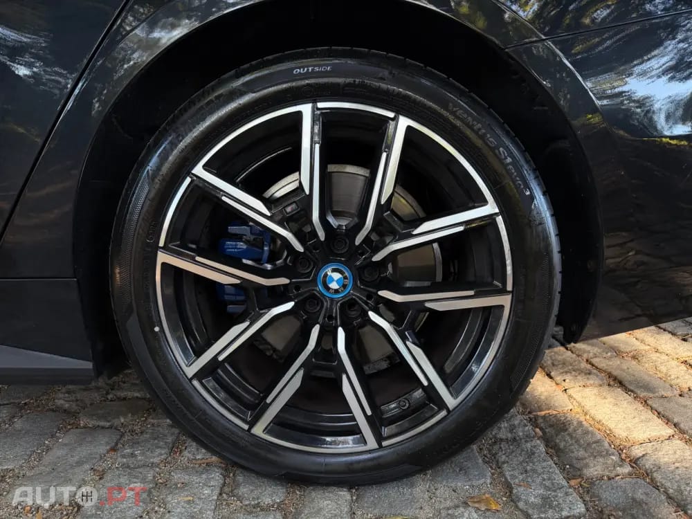BMW i4 eDrive40 Desportiva M