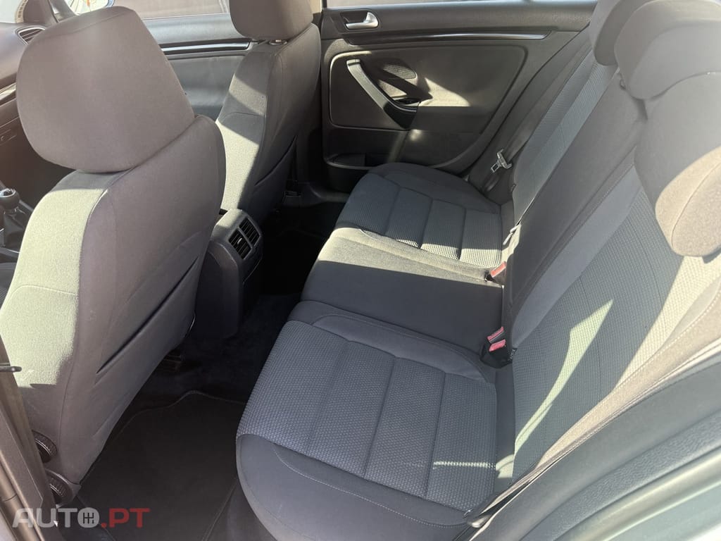 Volkswagen Golf Variant 1.6 TDi Best Edition Bluetooth